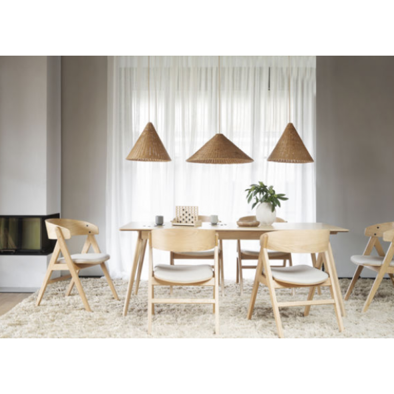 RO YUMI DINING TABLE OAK